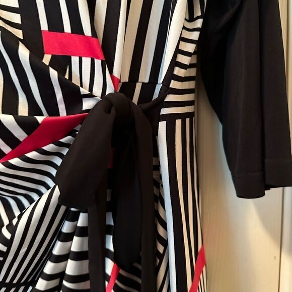 Shelby & Palmer 1X mod black, red, white stripe dress with side gather - Picture 2 of 8